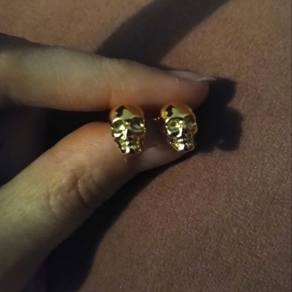 3D Gold Skull Post Earrings Statement Stud Gothic Metal Biker Small Punk Skulls - Picture 10 of 12